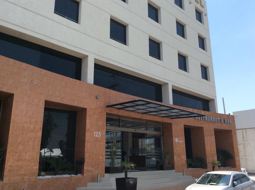 Hotel Soleil Business Class Celaya Exterior photo