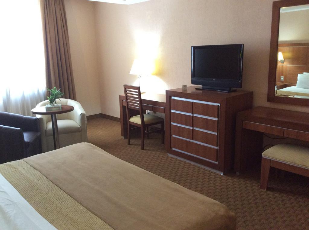 Hotel Soleil Business Class Celaya Room photo