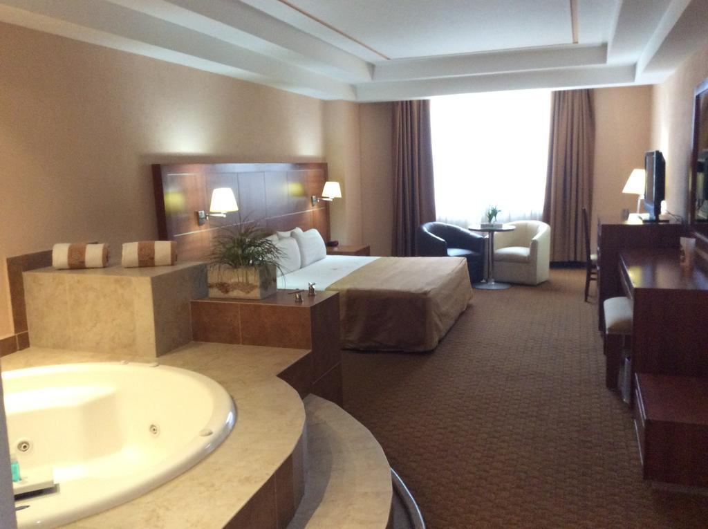 Hotel Soleil Business Class Celaya Room photo